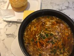 自家酸辣汤-曼玉餐厅(中原万达店)