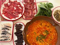 -毛辣果·贵州红酸汤牛肉火锅(西单店)