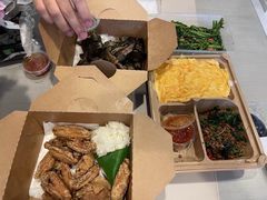 -Kub Kao Kub Pla (Terminal21)