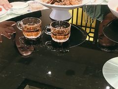 -帅巴人舅母子腊蹄民俗村