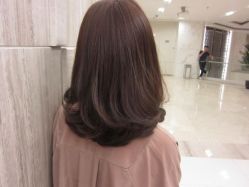 甜美的中发女孩-美秀造型