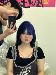 -V7 HAIR SALON