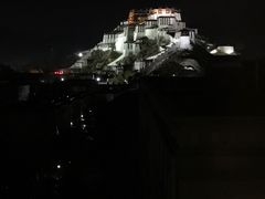 -平措康桑·和牛自助观景餐厅(布达拉宫店)