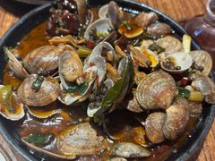 -蚝堡海鲜·威海菜·海肠捞饭·烧烤·亚洲吃蚝公司(幸福门店)