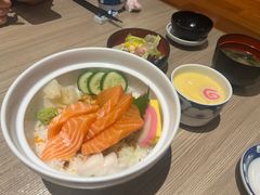 三文鱼刺身饭定食-小山日本料理(兴业太古汇店)