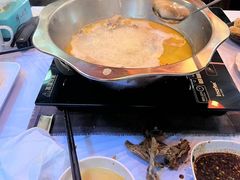 -鲜入围煮花胶鸡海鲜火锅