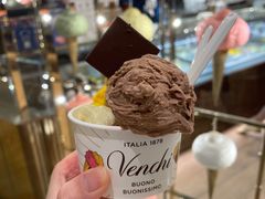 -VENCHI 闻绮(广州太古汇店)