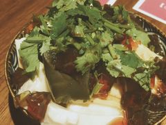 凉拌皮蛋豆腐-幸福里音乐酒吧餐吧(朗臻新天地店)