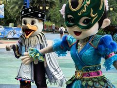 -七彩云南欢乐世界