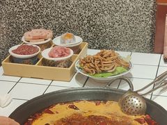 -旧街市鲜货老火锅(大光路店)