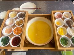 -云南荟·湖畔领宴(领事馆店)