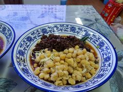 -渝之汇牛肉豌杂面