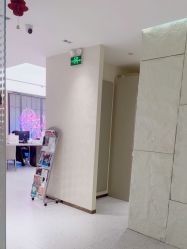 点击看大图 -碧莲盛·脱发养发中心