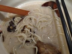 大骨浓汤猪软骨拉面-味千拉面(仰忠汇店)