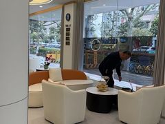 -皓齿连锁·雅贝健口腔·种植·矫正中心(虹口曲阳路店)