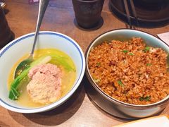 蟹粉狮子头-香园茶社·金陵小灶(老门东店)