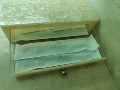 -深圳君逸国际酒店(龙岗横岗塘坑地铁站店)