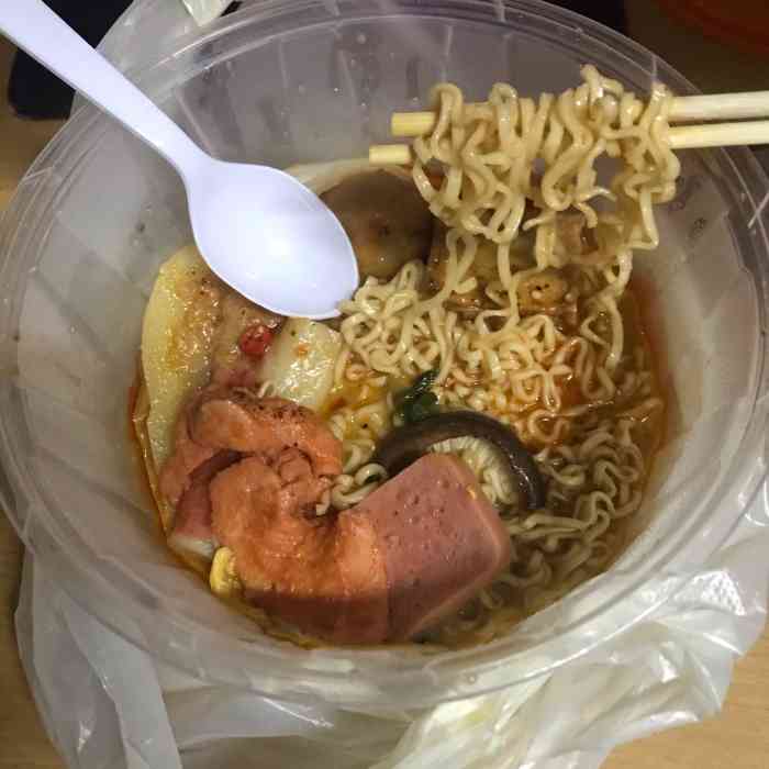 杨国福麻辣烫(东湖店)