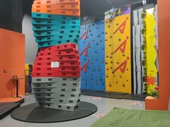 -嗨马乐动室内潮玩运动·团建·轰趴·桌游(南丰汇店)