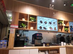 -万和春排骨砂锅米饭(新业广场店)