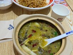 -魔都三兄弟酸辣粉·蘸卤炸串(虹桥万科店)