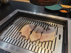-臻牛烤肉