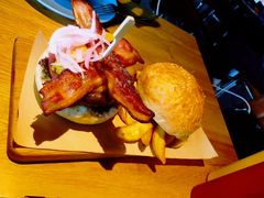经典大汉堡-The Diner X餐厅(青岛万象城店)