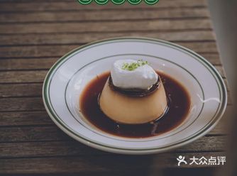 以木制家具为主调，磁砖装饰作为点缀 营造出安心舒适的