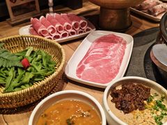 -巴奴毛肚火锅(龙湖锦艺城店)