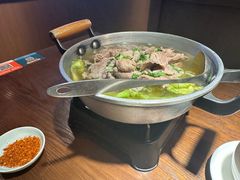 -全牛匠·乐山跷脚牛肉(西单华威约饭街店)