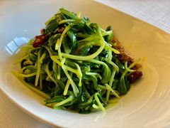 豌豆苗拌黑腐竹-北京厨房(西安SKP店)