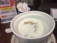 牛奶炖花胶-黄祥华养生堂·炖汤·营养蒸饭(岭南天地店)