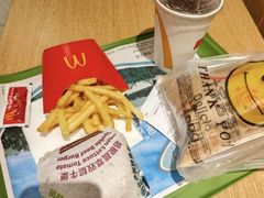 -麦当劳(龙洞店)