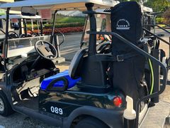 -麓湖高尔夫球俱乐部