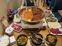 -天成·潮州牛肉脆肉鱼生蚝自助火锅