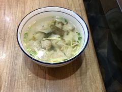 鲜肉小馄饨-景芳周大姐(国大城市广场店)