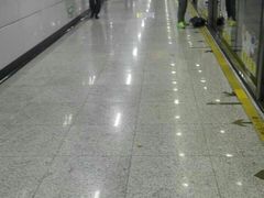 -常熟路(地铁站)