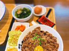 心意满满肥牛-熊吞·大碗丼烧肉饭(西市场嘉华店)