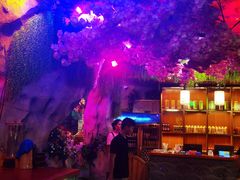 -茅台镇网红溶洞餐厅·茅帮菜馆