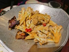干锅花菜-新白鹿餐厅(爱琴海购物中心店)