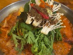 -喇喇排骨火锅·传统韩式脊骨汤(望京西园总店)