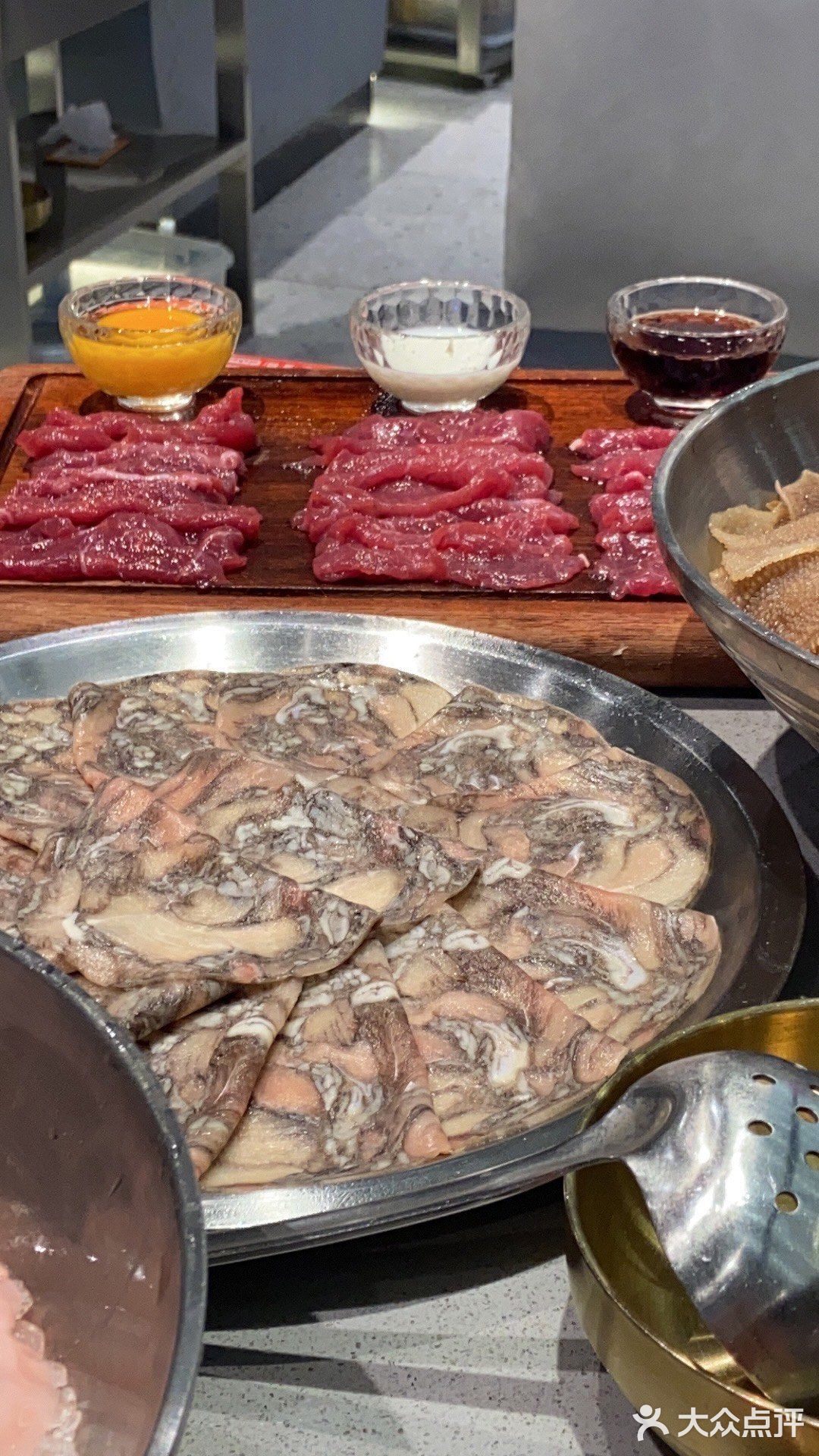 味道真绝了！！羽泉开的火锅店！