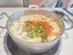 -德林酸菜鱼火锅(南丹店)