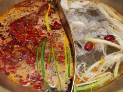 -沸炉重庆老火锅(军事博物馆店)