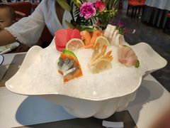 -鸿星花园酒家(银亿家园店)