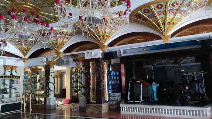 金爵铜锣湾ktv(滨海店)-"不错蛮好的[调皮]环境也很好下次还会来.