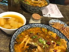 -粉家柳州螺蛳粉(杨宅路店)