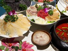 -贵府酸汤牛肉火锅·贵州老字号(飞山街店)