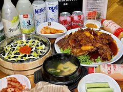 -喇喇排骨火锅·传统韩式脊骨汤(望京西园总店)