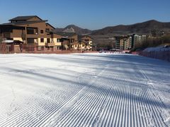 -中旅松花湖滑雪场